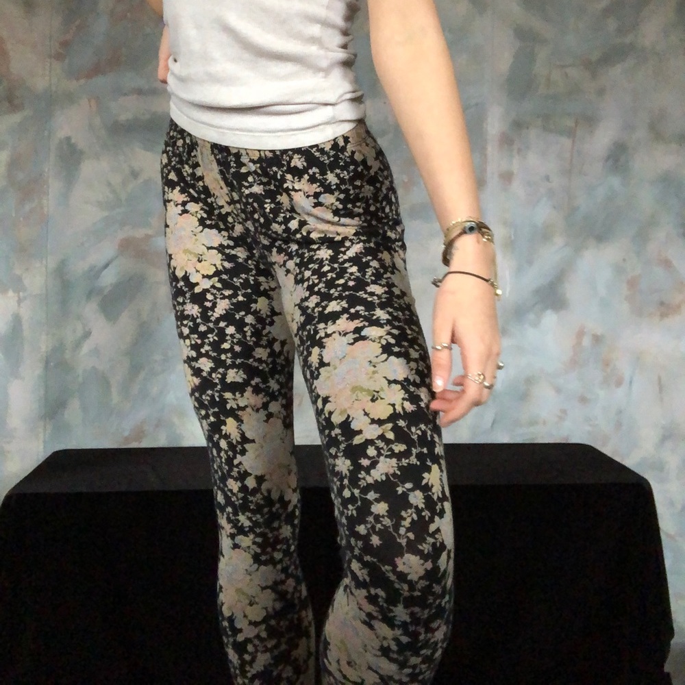 💐FLORAL STRETCHY LEGGINGS💐